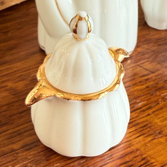 Vintage French Childs Tea set fine porcelain - Picture 8 of 17